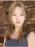 ブリーチベージュロングレイヤーハッシュカット