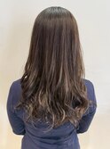 白髪ぼかしハイライト バレイヤージュ レイヤーカット 艶髪 30代