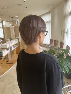 ベンチ(bench) 【コンパクトショート×ピンクグレージュ】千葉似合わせ