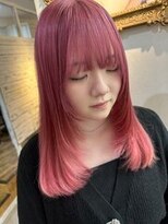 ティグル テンジン(TIGRE tenjin) 顔周りレイヤー×ピンク