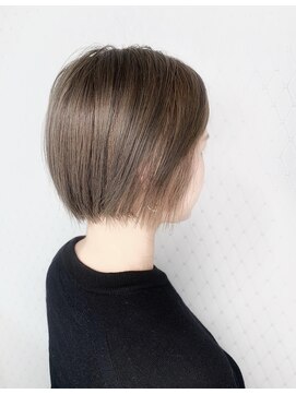 ファブ 銀座(fav) エアリーボブ・アッシュベージュ