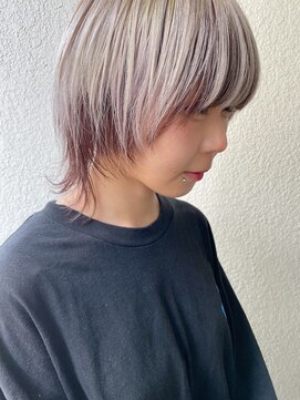 ノラ シンディ(NORA CYNDY) ホワイトベージュ×ブラウンインナーフェイスフレーミング