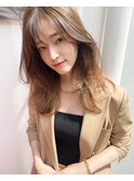 飾りすぎない大人ヘア　クアンクくびれレイヤー