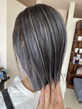 ヘアーアンドメイク カナン(HAIR&MAKE CANAAN) バレイヤージュでグラデーションカラー