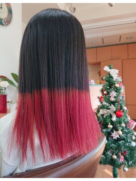 美容室ソニア ホーリーレッドのグラデーションカラー