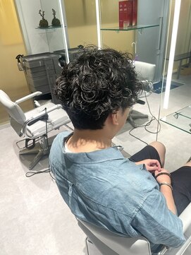 ユニック ウメダ(unique UMEDA) メンズパーマ/ツーブロック/メンズセット/梅田/中崎町/20代