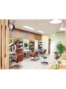 マンツーマン施術、カウンセリング重視で、あなたに合うヘアをご提案！髪質やクセを見極め髪のお悩みを解決