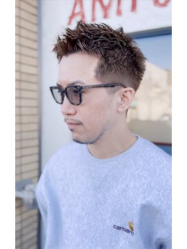 フォーコーナーズカットショップフェイビーズ 名古屋西(FourCornersCutShop favey's) 大人な色気と渋さのあるベリーショート