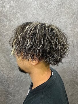 ライズトーキョー 土浦店(RISE TOKYO) カット特殊パーマ【ツイストスパイラルパーマ×メッシュ】