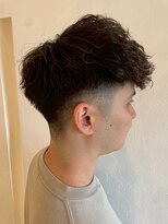 エヌアンドエー 春日部東口店(hair shop N&A)&nbsp;ツイストスパイラルで魅せる男の色気/フェードカット