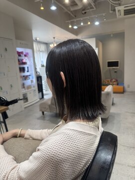 サンクチュアリー ウィズ コネクト(Sanctuary with connect) 切りっぱなし×外ハネボブ