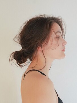 ディジョン(Dijon) 韓国顔まわりレイヤーカットグレージュオリーブベージュブラウン