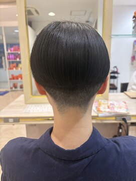 アッシュ 仙川店(Ash) 刈り上げショート刈り上げ女子メンズライクハンサムショート