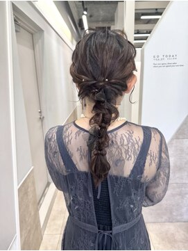 RAU. ベージュカラー/ブリーチなしダブルカラー/ヘアセット お呼ばれヘアセット/ヘアアレンジ