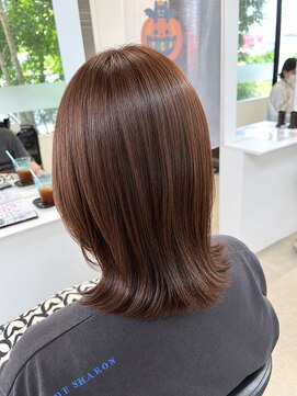 アンナ ヘアアンドアイズ(AnNa hair&eyes) 柔らかく艷めくナチュラルミディアム