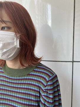 アリーズ シブヤ(ALLYS shibuya) 外ハネ ミディアム ピンクレッド