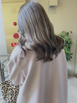 シィーム(cime) グレージュカラー ブリーチなしカラー グレーアッシュ