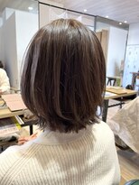 サラ(sarah)&nbsp;グレージュ/ミディアムボブ