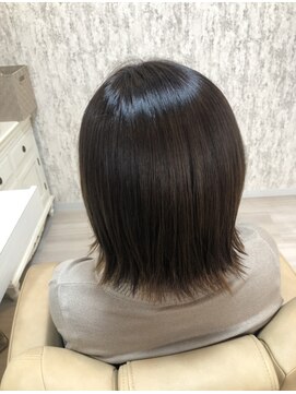 レヴィア 神栖店(revia) 外はね美髪ボブ