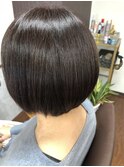 ショートボブ