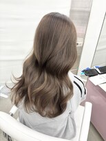 エヌアイ オモテサンドウ(ni omotesando)&nbsp;柔らかいブラウンカラー