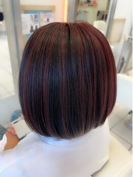 《髪質改善トリートメントで柔らか質感に＊》毛先までキレイにまとまり扱いやすい◎潤いたっぷりの艶髪へ！