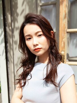 リュープリエ 笹塚(Lieu plie) ふんわりレイヤーカット/ダークトーン