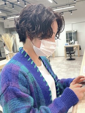 サーカス 町田(circus) スタイリング簡単パーマショート