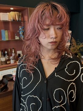 チヴォリ(CIVOLI) ロングウルフ×ピンク