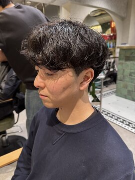 ゼスト リル 新宿(ZEST lill) シャドウパーマ 癖毛風 ルーズパーマ 新宿 塩澤太一