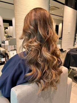 ステア ケース(stair case) ハイライトカラー!