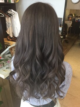 ラビス クローバー(Lovis clover) スモーキーグレー