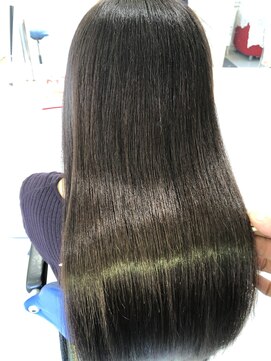 プラウド アッシュ系カラー☆冬のサラツヤスタイル