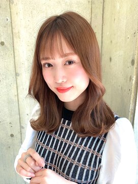 ロンド ロビン 栄(Lond robin) 韓国アイドルのようなツヤっとくびれミディ