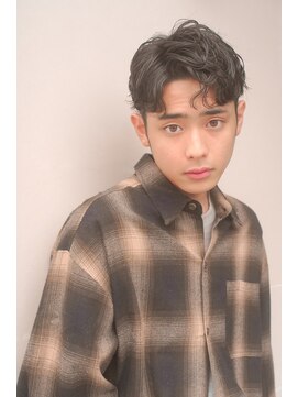 レジュアル(RESSUAL) かき上げヘア　ニュアンスマッシュ　サイドパート　ビジネス