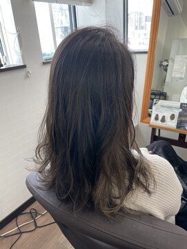ヘアー ワンアビル(Hair One Abile) 上品インナーカラーアッシュシルバーベージュ★