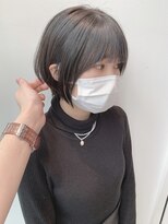 黒髪大人耳かけショートボブ前髪あり20代30代40代髪型