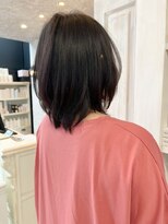 キャアリー(Caary)&nbsp;福山市美容室Caary人気 艶暗髪ミディアムレイヤーボブ
