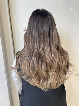 イース バイ アンブルリュクス 北千住(Ease by amble luxe) ブロンドグラデーションカラー