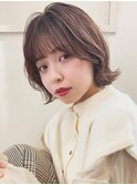 外ハネボブ　顔まわりレイヤー　シルキーベージュ くびれヘア