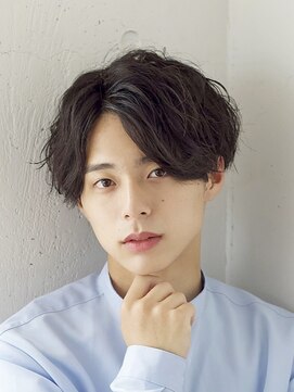 フリーラ 横浜(freera) ウルフカットスパイラルパーマツイストパーマニュアンスパーマ