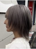 ホワイトグレージュウルフカット♪あゆむ