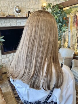 シャル 町田(shalu) ミルクティーベージュ ホワイトパール