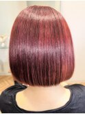 ハイライトハイトーンレッド切りっぱなしボブ