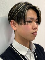 ハイライトセンターパートメッシュダブルカラーツーブロック
