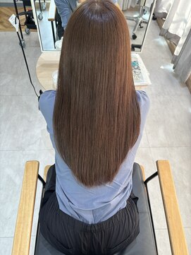 ジーナ 福岡天神(Zina) ベージュ/髪質改善/艶髪【Zina福岡天神】