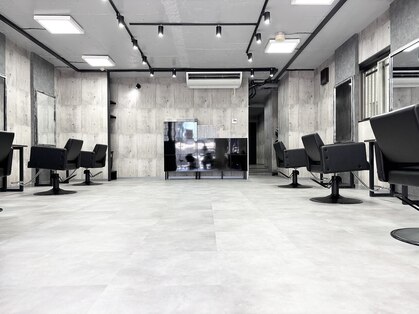 アンビシャス 本川越店(ambitious)の写真