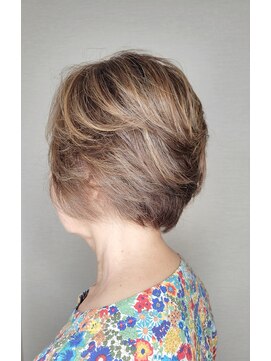 松本平太郎美容室 吉祥寺パートファイブ(PART5) 50代60代70代×シニアショート×イノアカラー×ハイライト