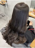 透明感溢れる上品カラー アッシュブラウン