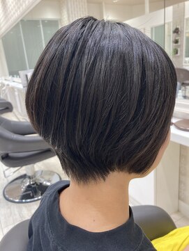 ゼル イオンタウン名西(ZELE) ショートボブ